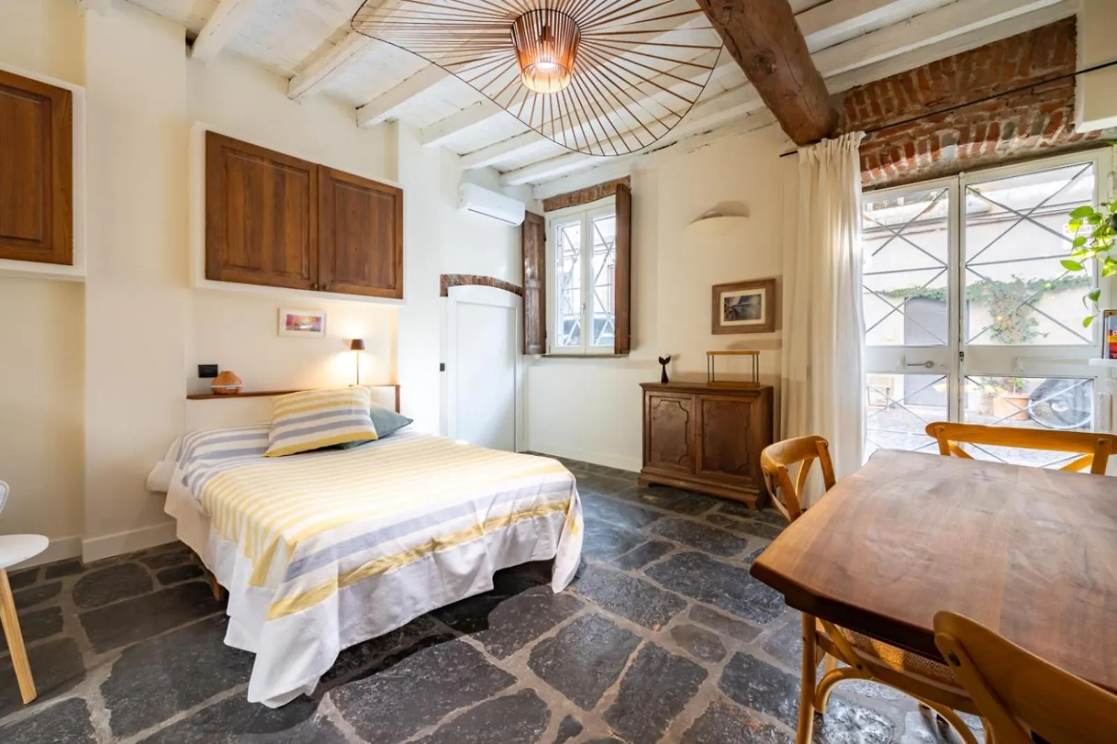 Lejlighed Navigli Authentic Charm In A Historic Milan Home